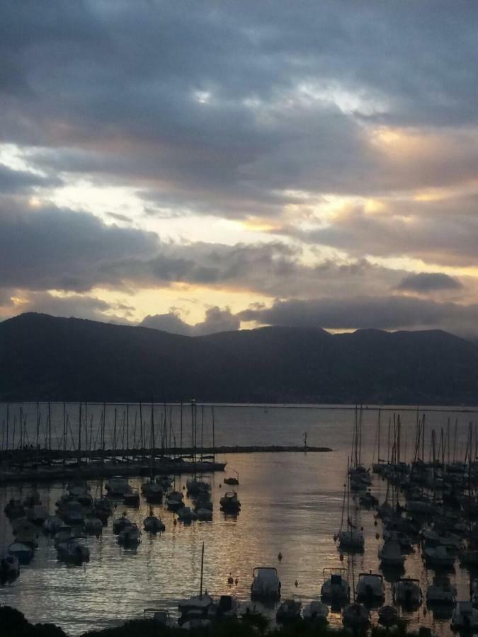 Appartamento La Terrazza al tramonto CITRA Lerici Esterno foto